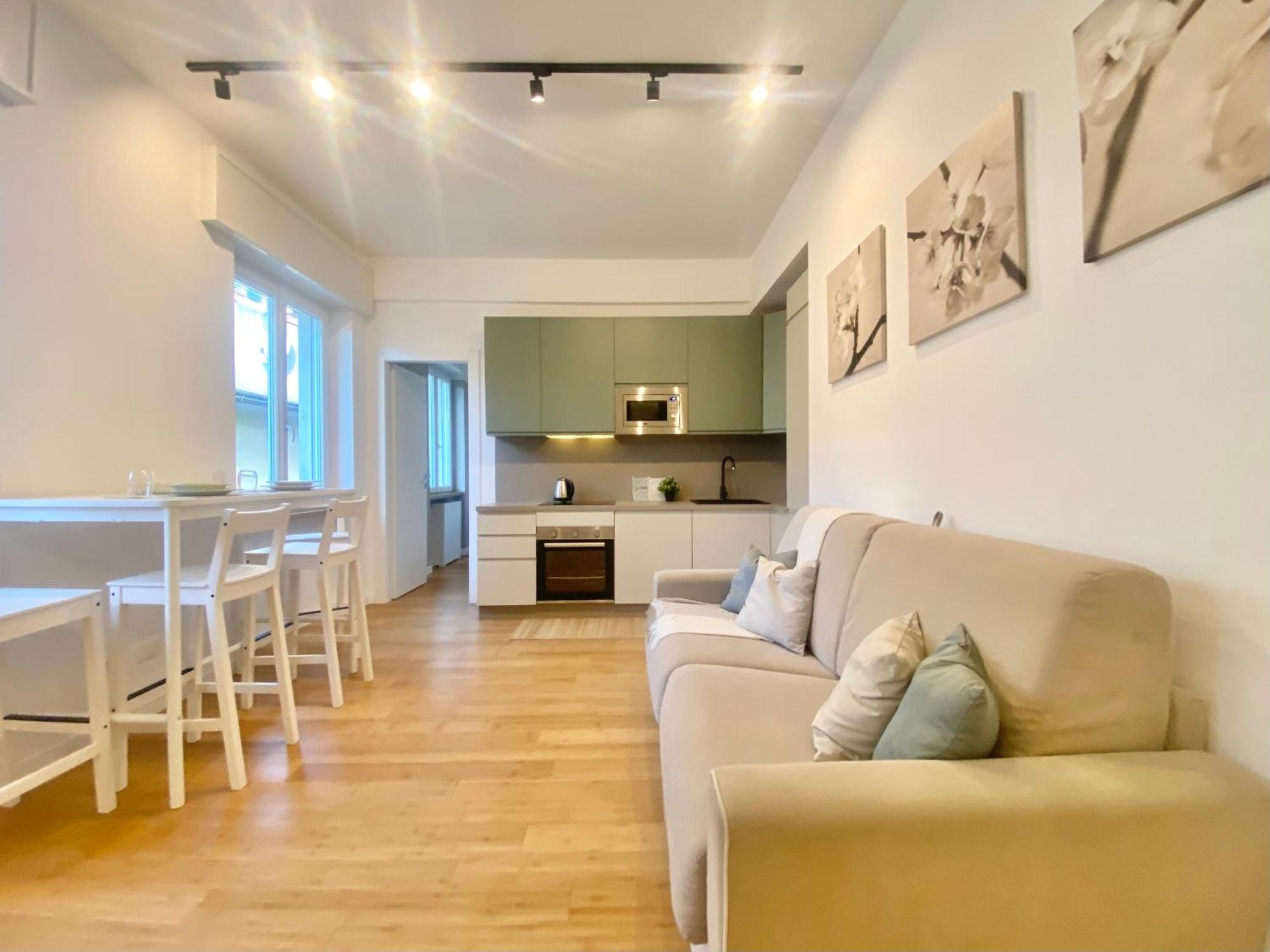 Apartment Casaviva - In The Historic Center - Land